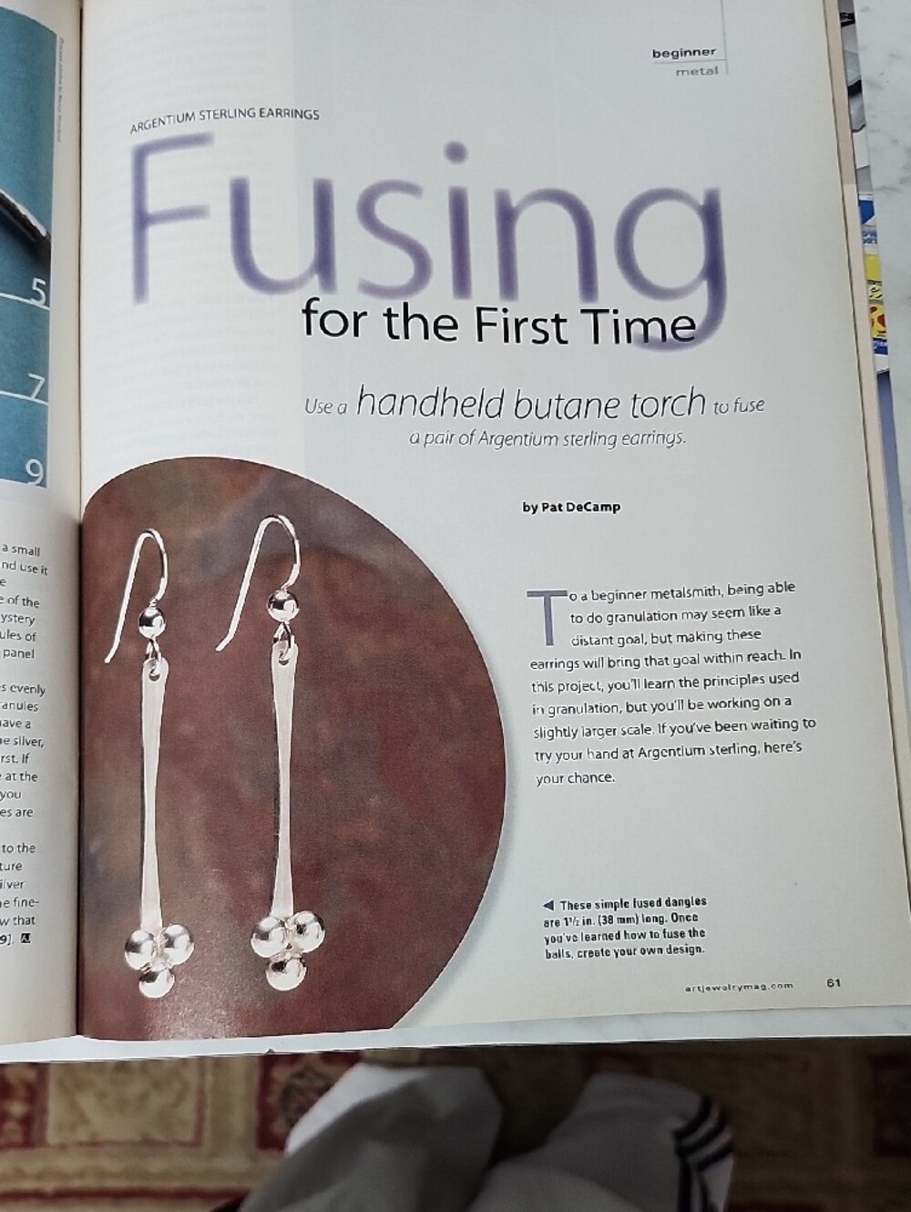 Art Jewelry Magazine. - Picture 15 of 16